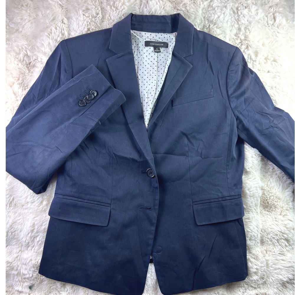 Ann Taylor Navy Blue Two Button Blazer Polka Dot Lining Size 8.  A28